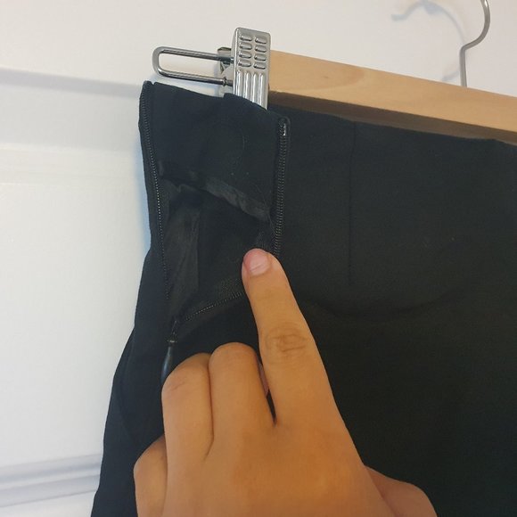 Zara Basics - black shorts (size XS) - Picture 3 of 4